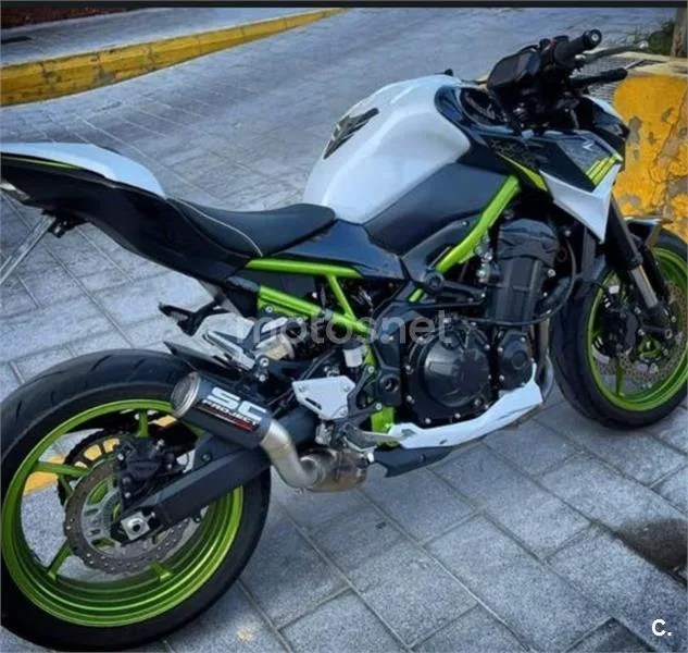 Kawasaki Z900 – Vista 3