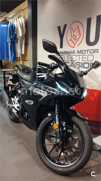 Yamaha R125 – Vista 3