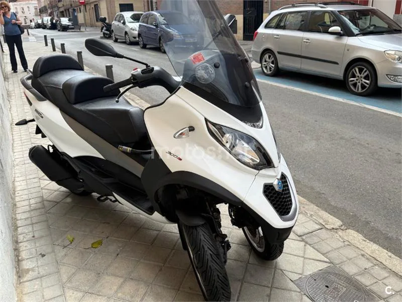 Piaggio MP3 – Vista 4