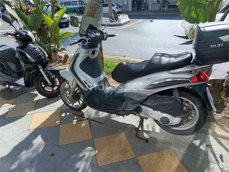 Piaggio Beverly 250 – Vista 8
