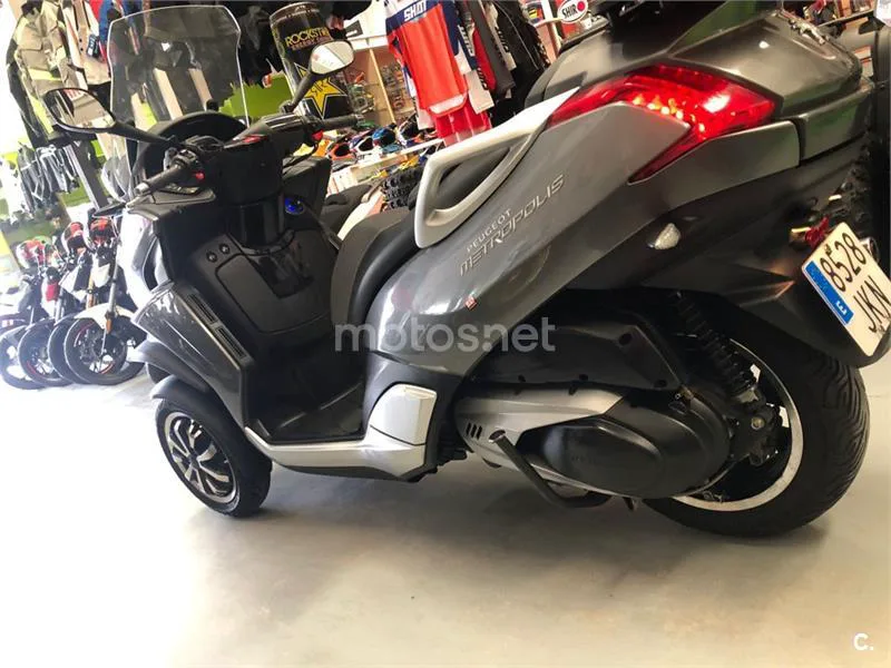 Peugeot Metropolis 400 – Vista 7
