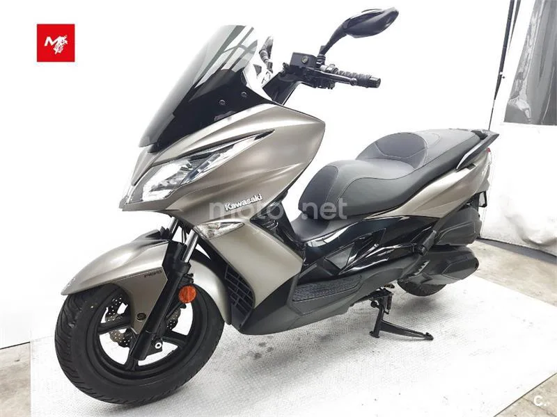 Kawasaki J300 – Vista 15