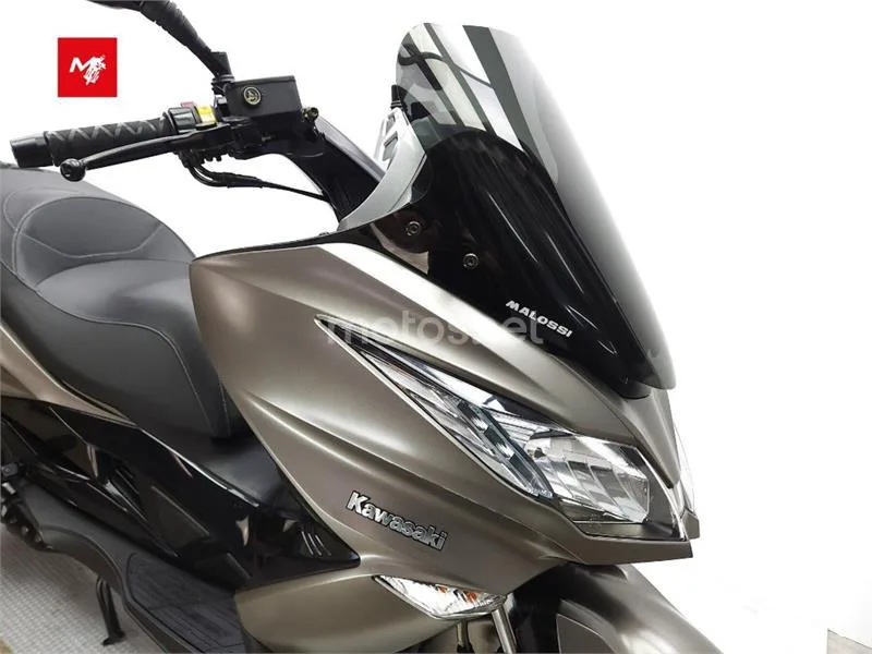 Kawasaki J300 – Vista 3