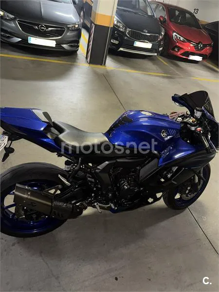 Yamaha R7 – Vista 3