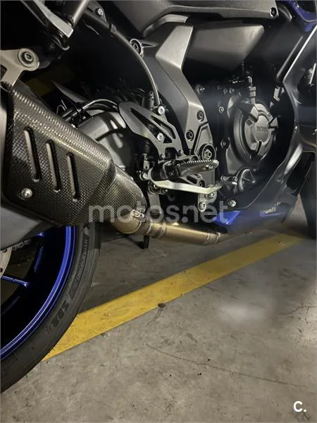 Yamaha R7 – Vista 6