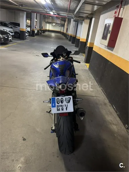 Yamaha R7 – Vista 8