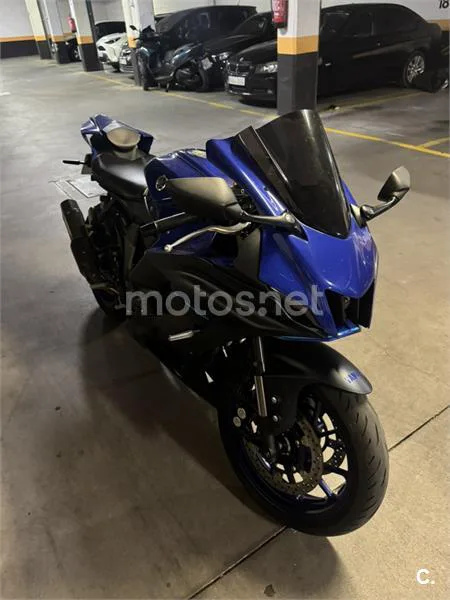 Yamaha R7 – Vista 9