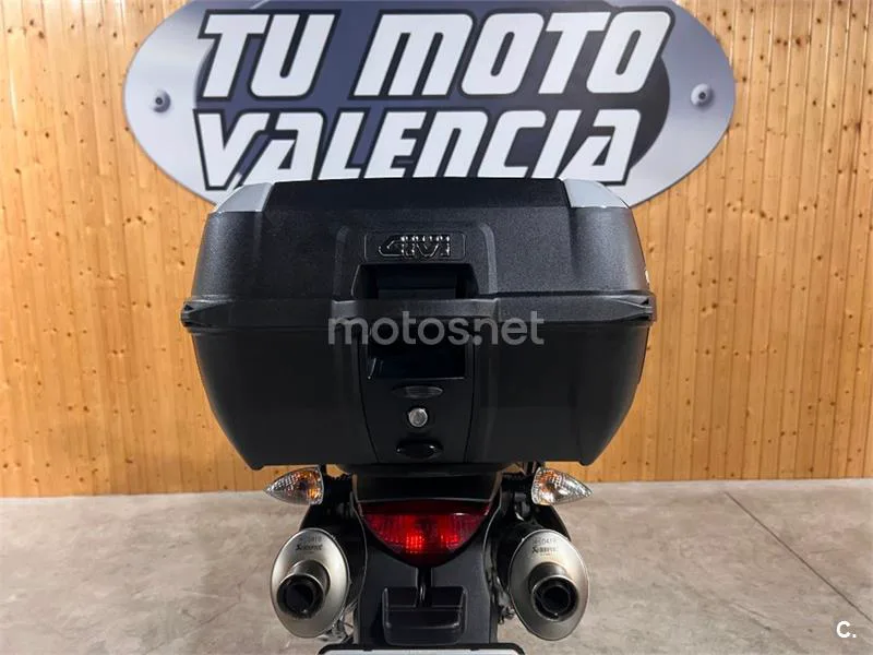 KTM 990 Adventure – Vista 11