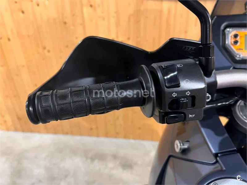 KTM 990 Adventure – Vista 17