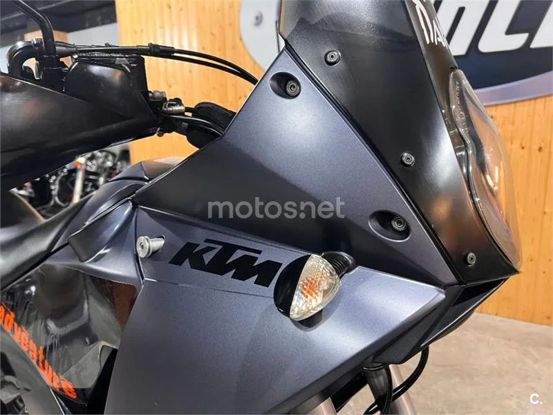 KTM 990 Adventure – Vista 30