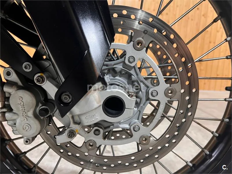KTM 990 Adventure – Vista 33