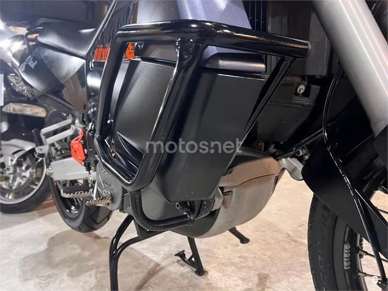 KTM 990 Adventure – Vista 35