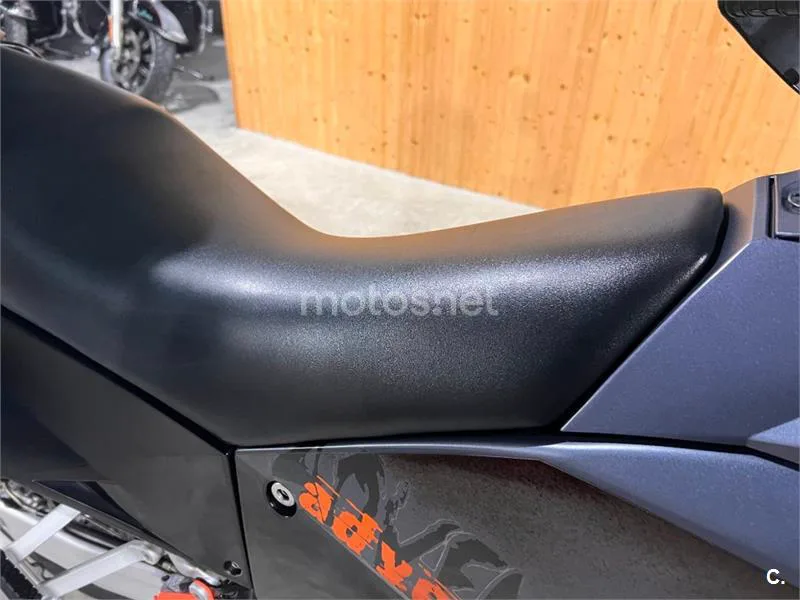 KTM 990 Adventure – Vista 43