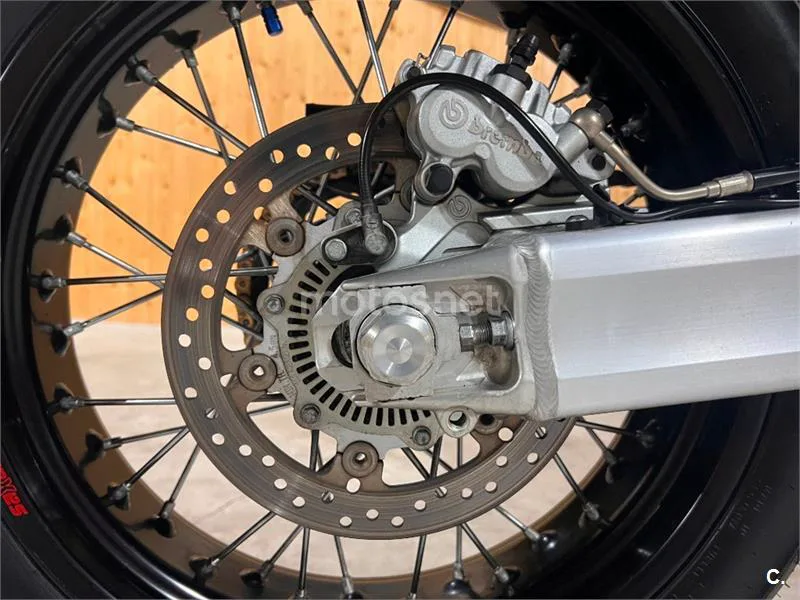 KTM 990 Adventure – Vista 51