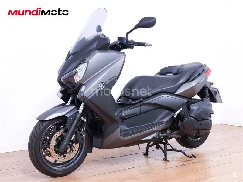 Yamaha XMAX 400 – Vista 7
