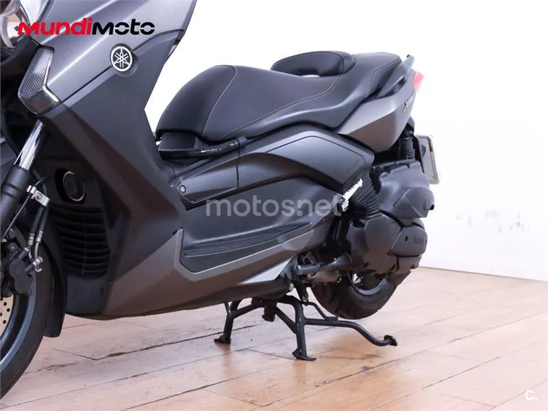 Yamaha XMAX 400 – Vista 10