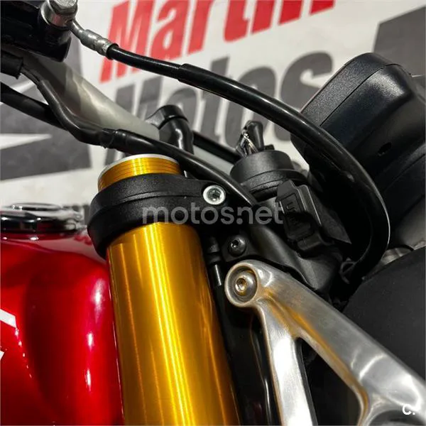 Triumph Speed 400 – Vista 8
