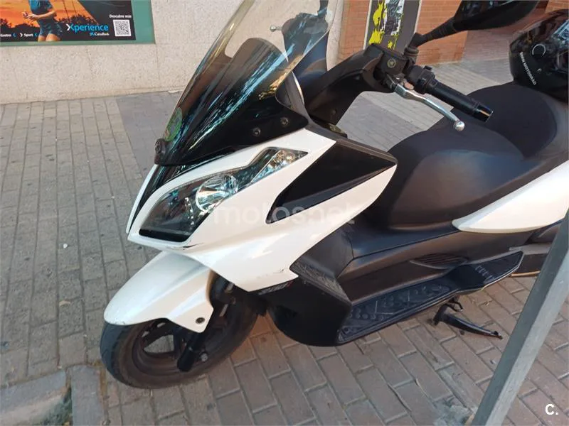 Kymco Super Dink 300 - Vista 7