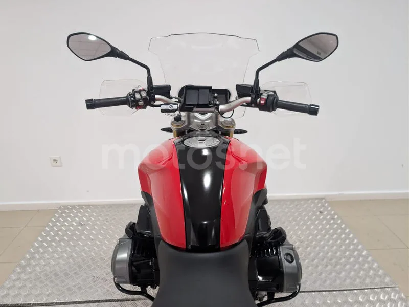 BMW R 1200 R - Vista 12