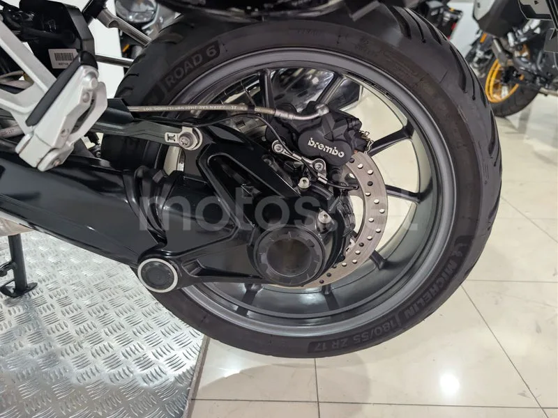 BMW R 1200 R - Vista 23