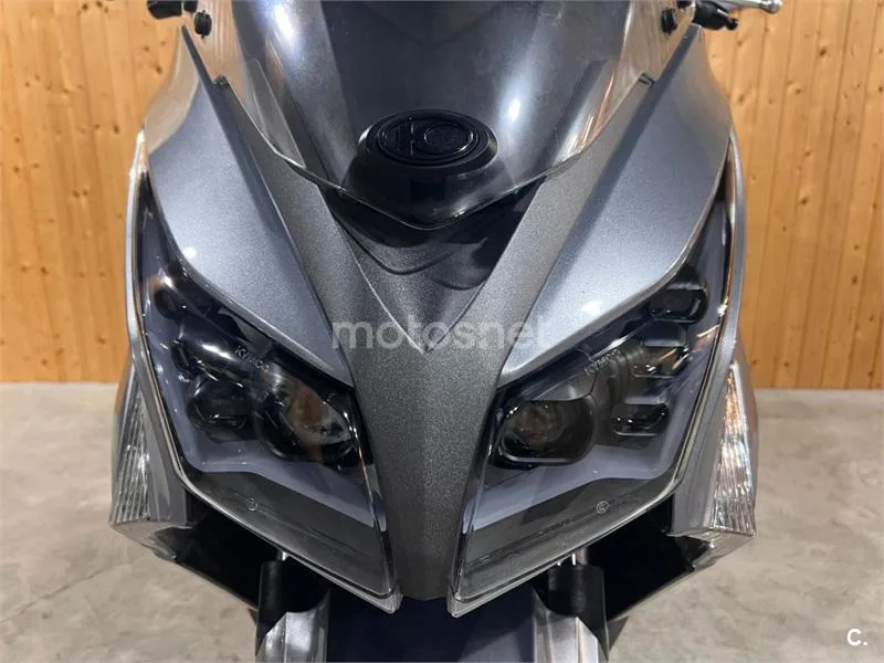 Kymco Grand Dink 300 – Vista 27