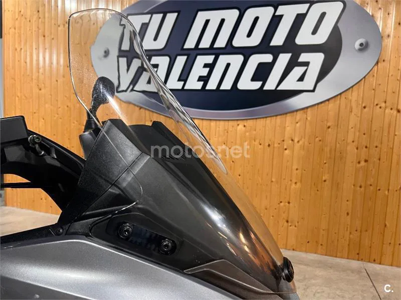 Kymco Grand Dink 300 – Vista 31
