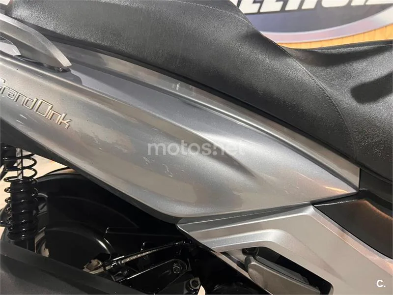 Kymco Grand Dink 300 – Vista 47