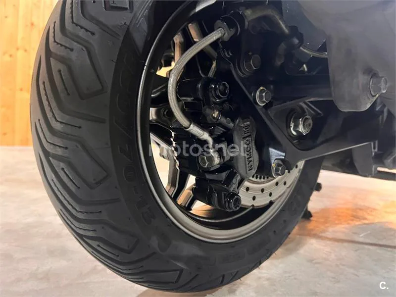 Kymco Grand Dink 300 – Vista 53