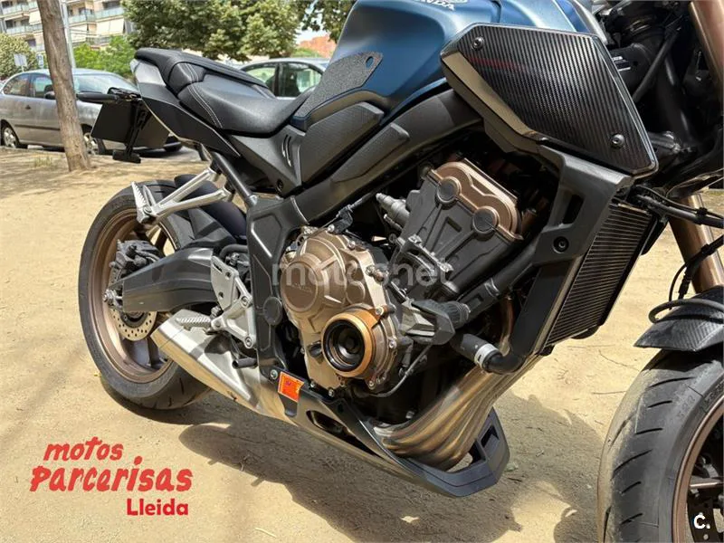 Honda CB 650 R – Vista 15