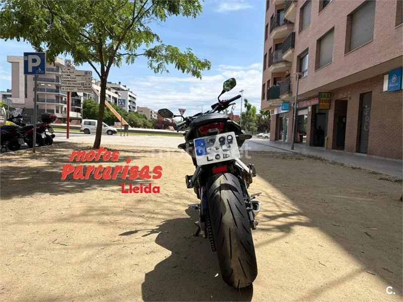 Honda CB 650 R – Vista 19