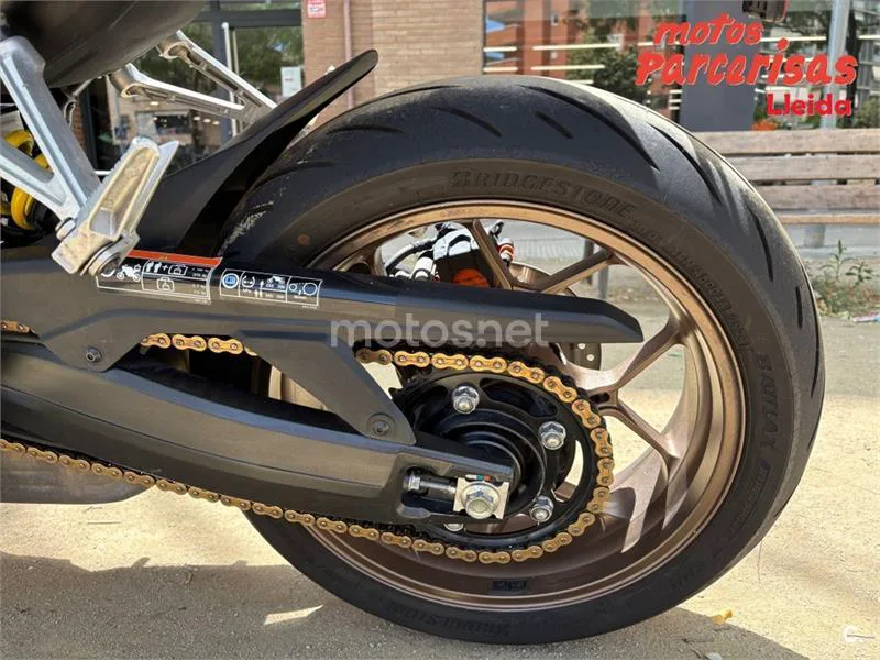 Honda CB 650 R – Vista 8