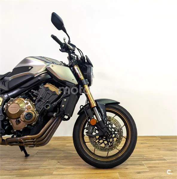 Honda CB 650 R – Vista 4
