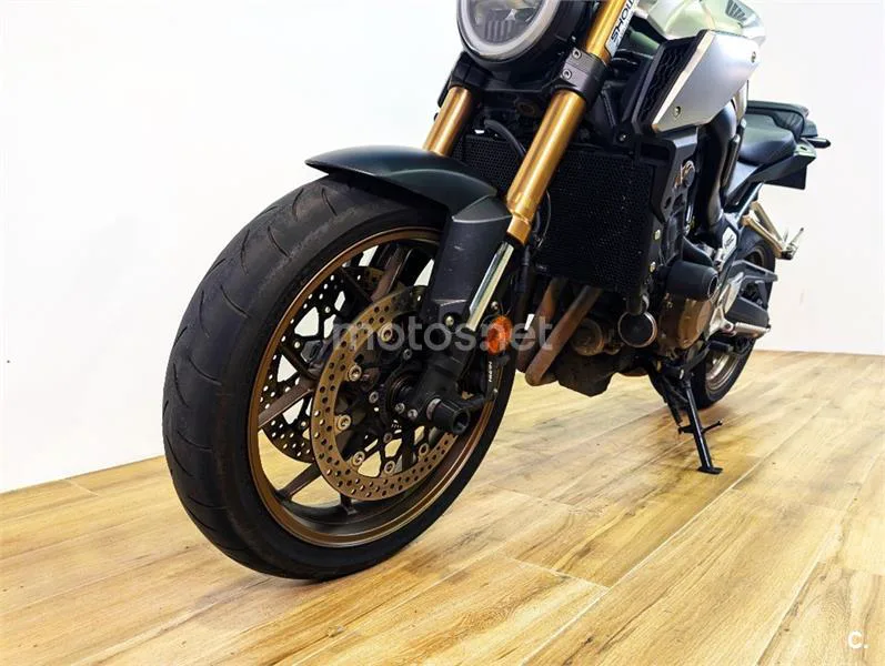 Honda CB 650 R – Vista 6