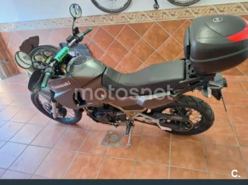 Kawasaki KLE500 - Vista 3