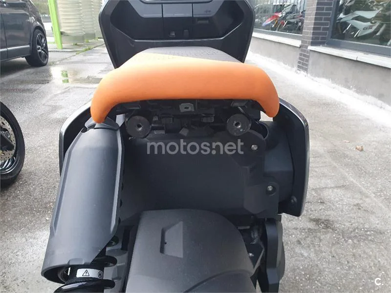 BMW CE 04 – Vista 13