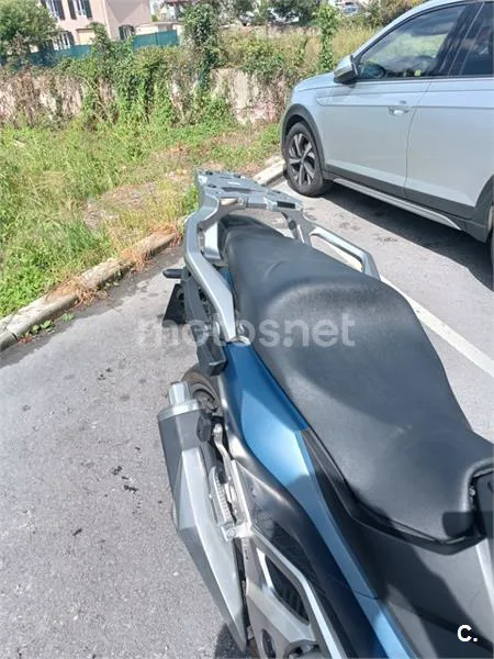 Honda Forza 750 – Vista 9