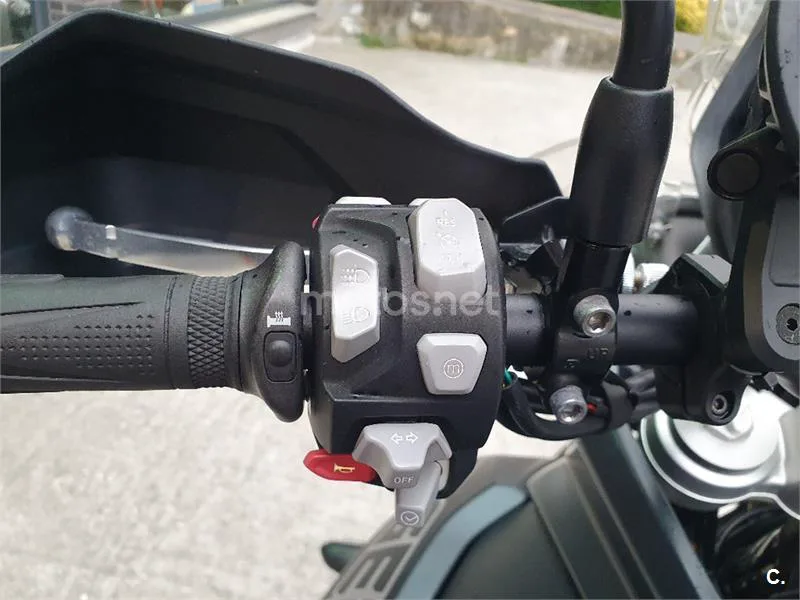 Triumph Tiger 800 XC – Vista 8