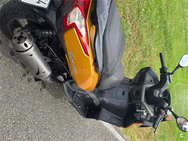 Kymco Super Dink 125 – Vista 5