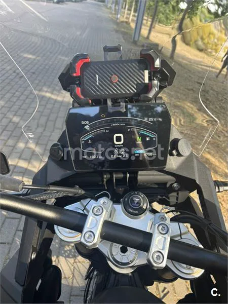 Voge 900 DSX – Vista 6
