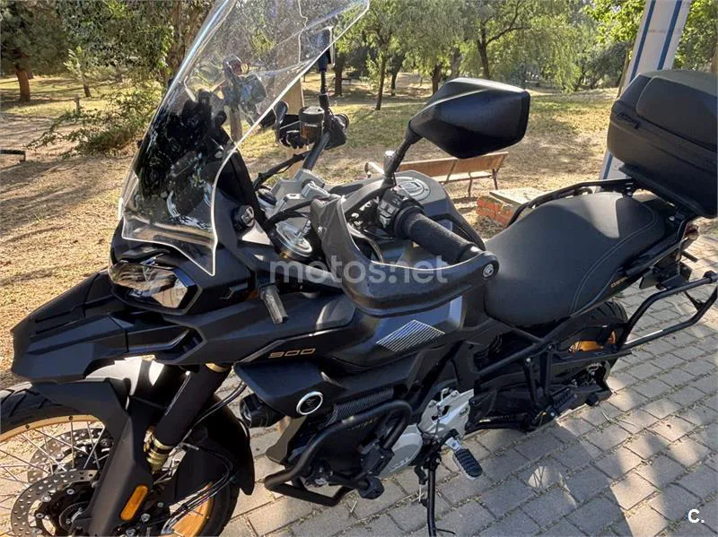 Voge 900 DSX – Vista 8