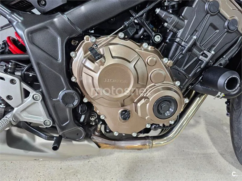 Honda CB 650 R – Vista 6