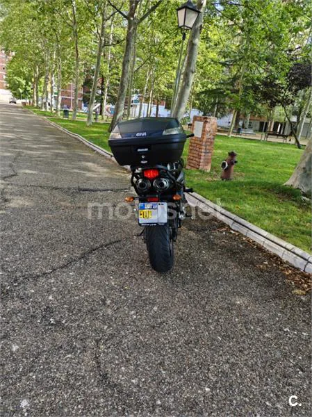 Yamaha FZ6 Fazer S2 – Vista 4