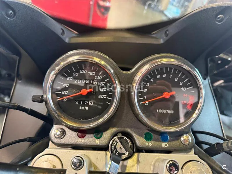 Suzuki GS 500 F – Vista 4