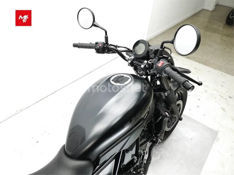 Kawasaki Eliminator 500 – Vista 7