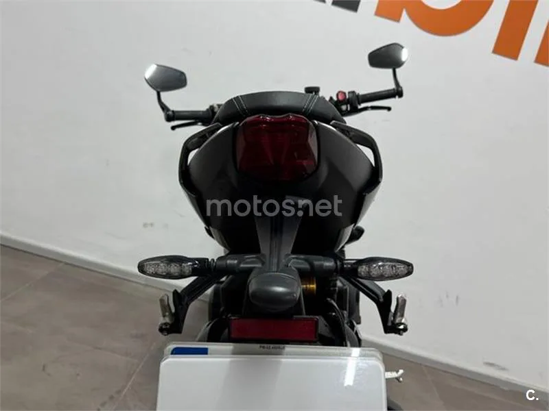 Triumph Street Triple 765 – Vista 6