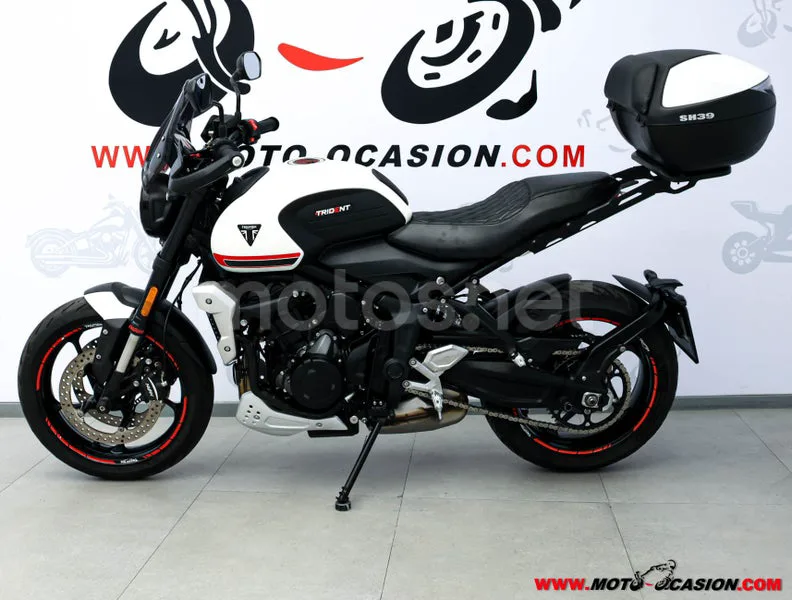 Triumph Trident 660 – Vista 7