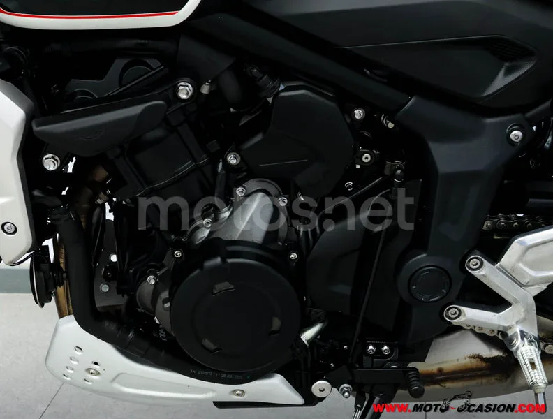 Triumph Trident 660 – Vista 10