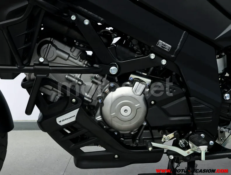 Suzuki V-Strom 650 XT – Vista 10