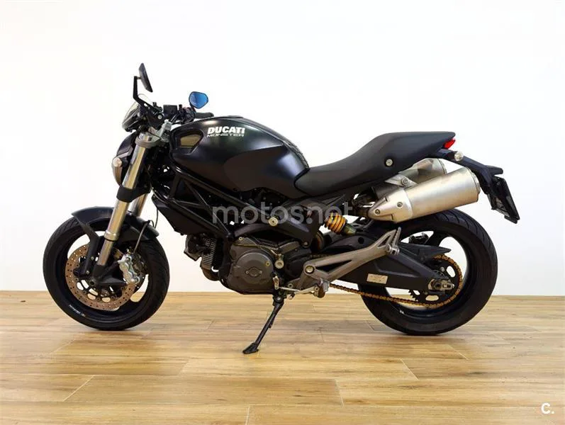 Ducati Monster 696 – Vista 5