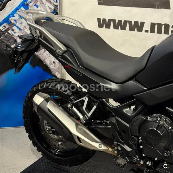 Honda XL 750 Transalp – Vista 4